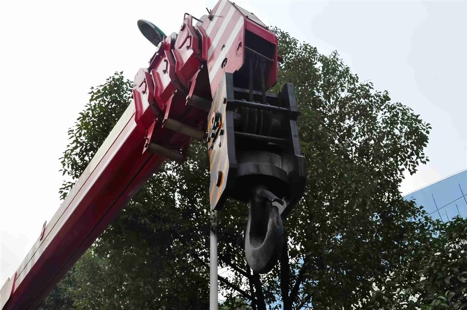 7 Ton Truck Mounted Crane factory