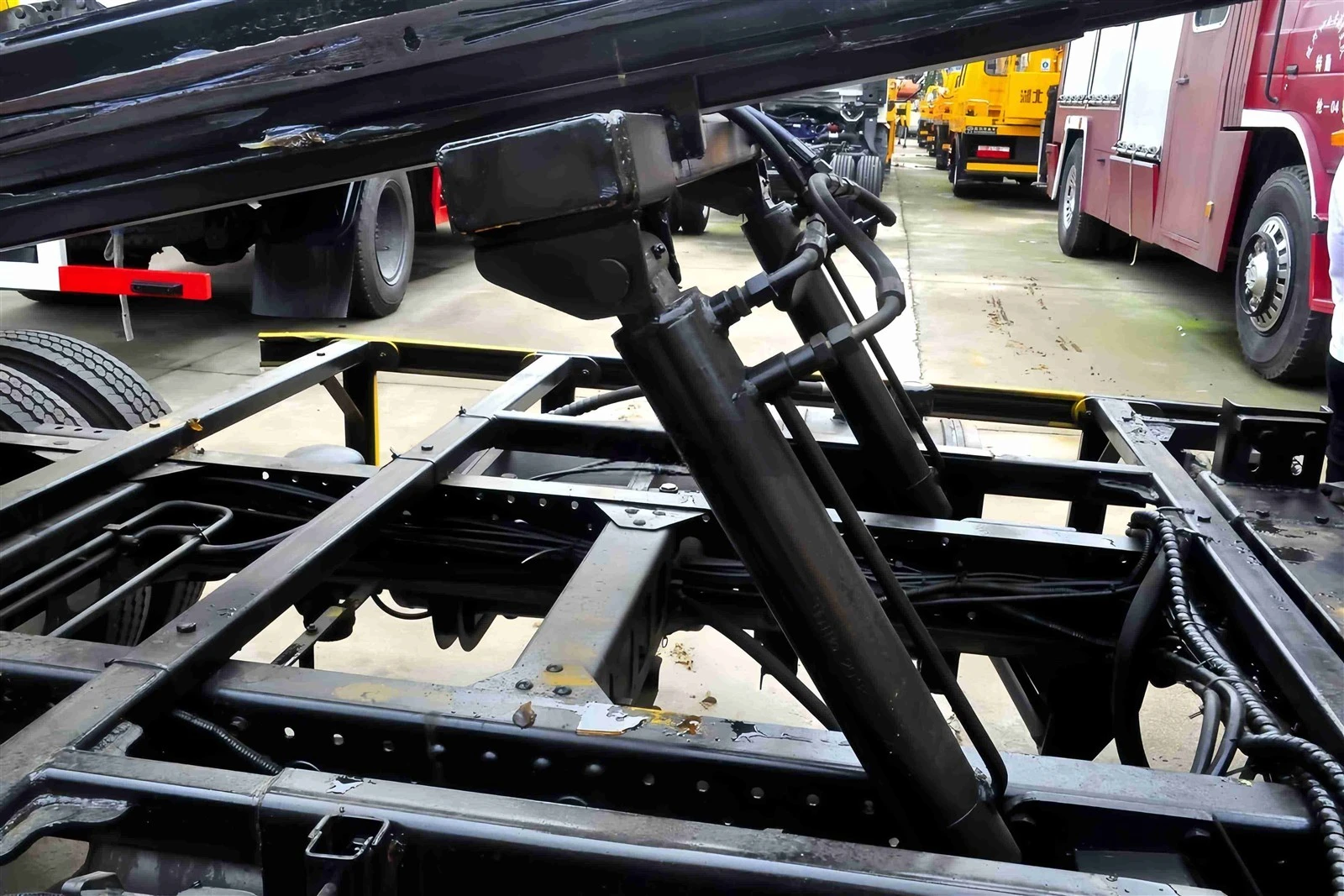 Flatbed Wrecker Tow Truck
