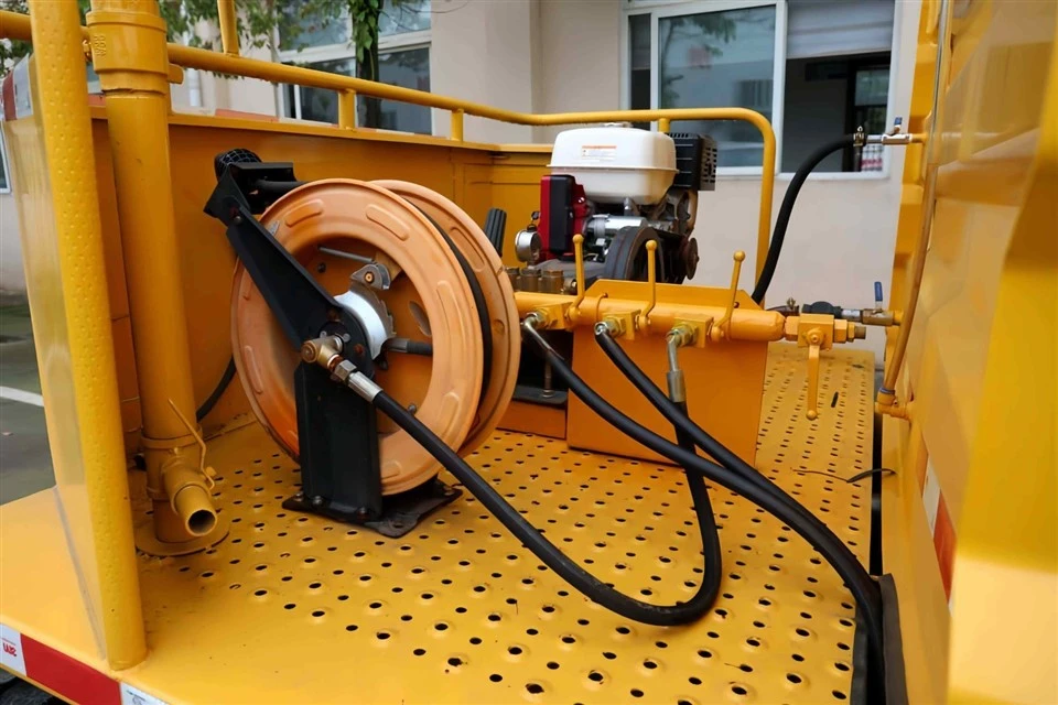 Road Surface Washing Truck price Road Surface Washing Truck price