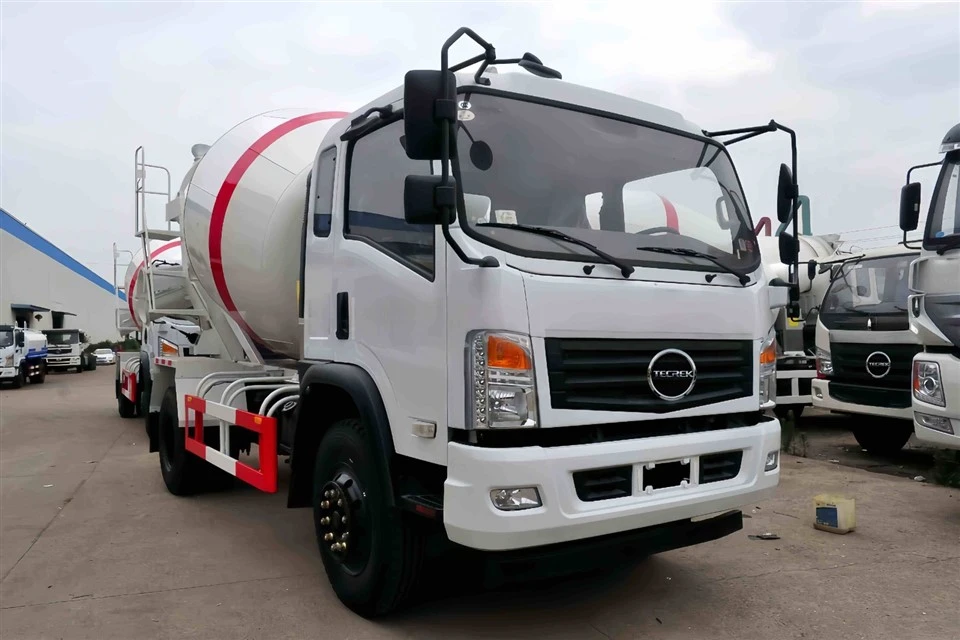 Small 3 To 4 M3 Concrete Mixer Truck factory