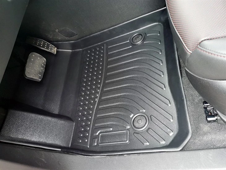 Vehicle floor mats for Cadillac XT5 (2) Vehicle floor mats for Cadillac XT5 (2)